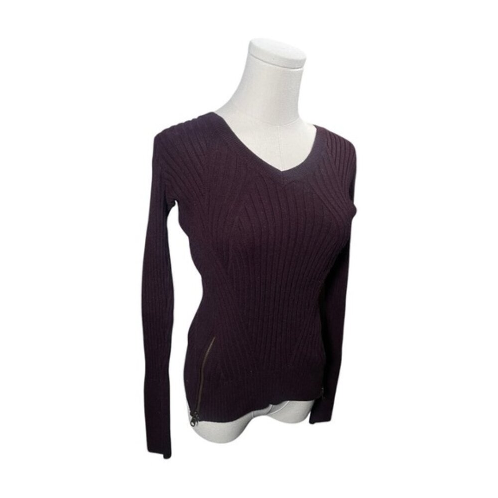 Abercrombie Fitch XS Shirt Sweater Purple V Neck Tops Winter Spring Long Sleeves